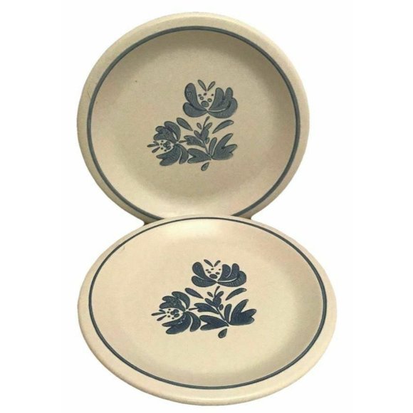 Pfaltzgraff Yorktowne Pair Bread & Butter Plates - Picture 1 of 8